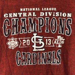 St Louis Cardinals— women’s style fitted tee